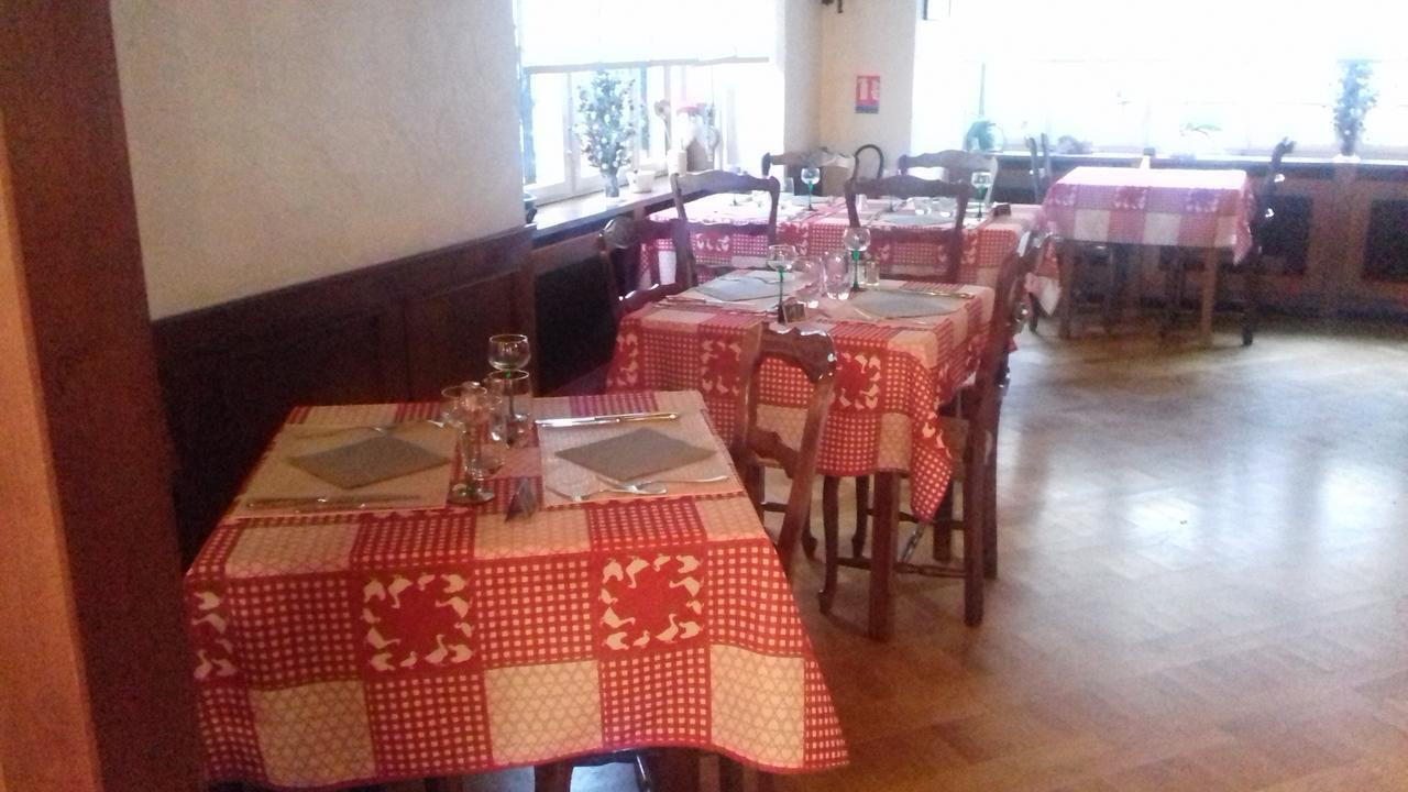 Aux Deux Clefs Hotel Marmoutier Bagian luar foto